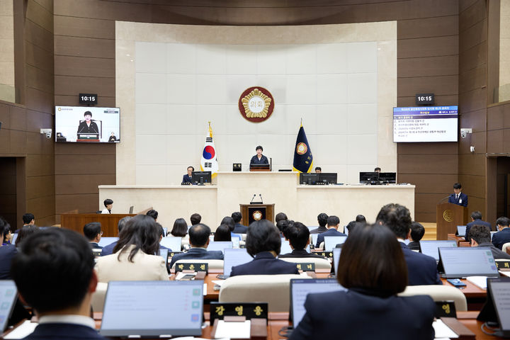 [용인=뉴시스] 20 일 개회한 용인시의회 제305회 임시회(사진=용인시의회 제공) 2026.07.20.photo@newsis.com *재판매 및 DB 금지