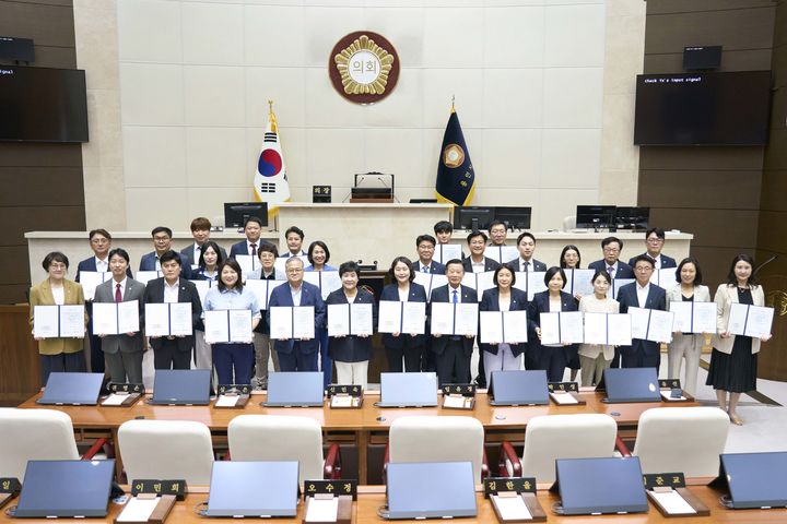 [용인=뉴시스] 용인시의회의 청렴서약식(사진=용인시의회 제공) 2026.07.20. photo@newsis.com *재판매 및 DB 금지