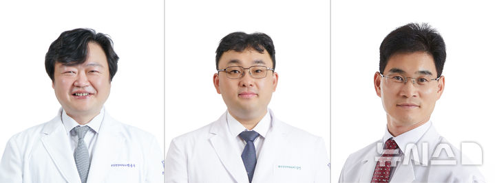 [서울=뉴시스] 왼쪽부터 백종우·이상민 경희대병원 정신건강의학과 교수, 이화영 순천향대천안병원 정신건강의학과 교수. (사진= 경희대병원 제공)
