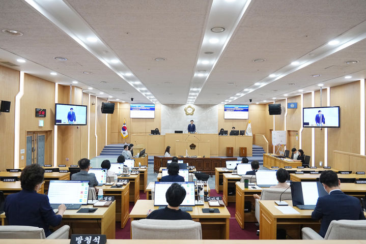 [전남광주=뉴시스] 전남광주통합특별시 남구의회 본회의. (사진=남구의회 제공) 2026.07.21. photo@newsis.com *재판매 및 DB 금지