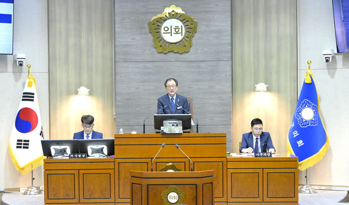 [순창=뉴시스] 22일 개회한 순창군의회 제304회 임시회, 오수환 의장이 회의를 진행하고 있다. *재판매 및 DB 금지
