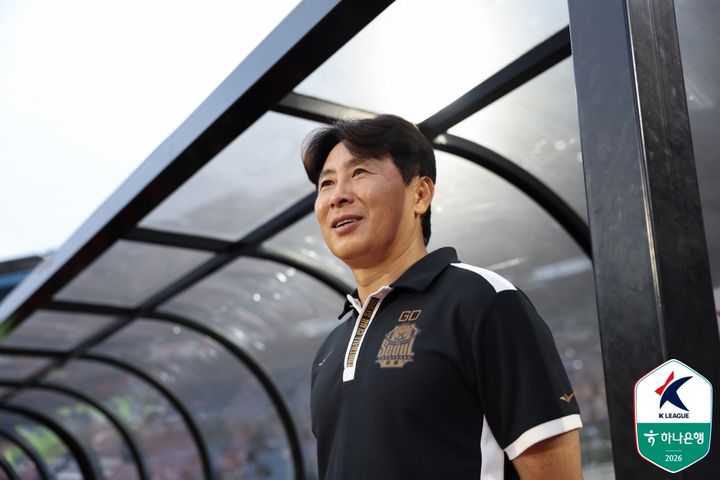 [서울=뉴시스] 프로축구 K리그1 FC서울의 김기동 감독. (사진=한국프로축구연맹 제공)