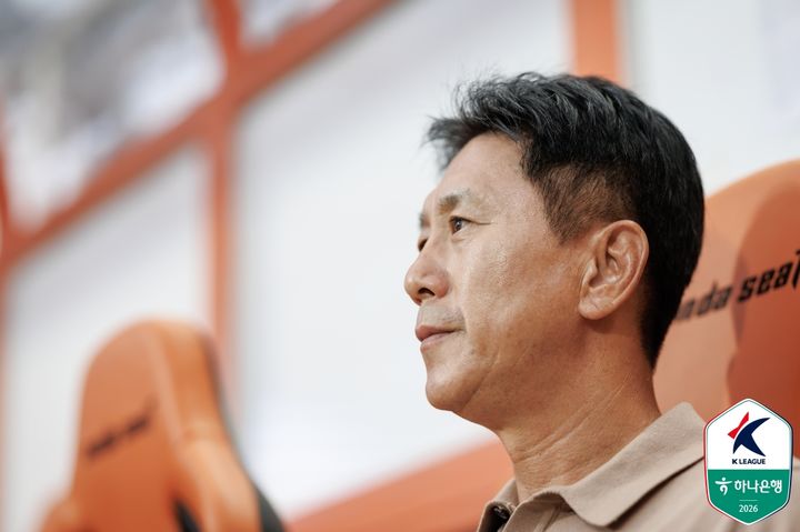 [서울=뉴시스] 프로축구 K리그1 포항 스틸러스의 박태하 감독. (사진=한국프로축구연맹 제공)