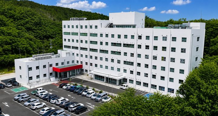 [울산=뉴시스] 울산 울주군은 지난 22일 군립병원 '울주병원'이 정식 개원을 위한 마지막 행정절차인 의료기관 개설 허가를 받고 본격적인 개원 준비에 들어갔다고 23일 밝혔다. (사진=울주군 제공) 2026.07.23. photo@newsis.com *재판매 및 DB 금지