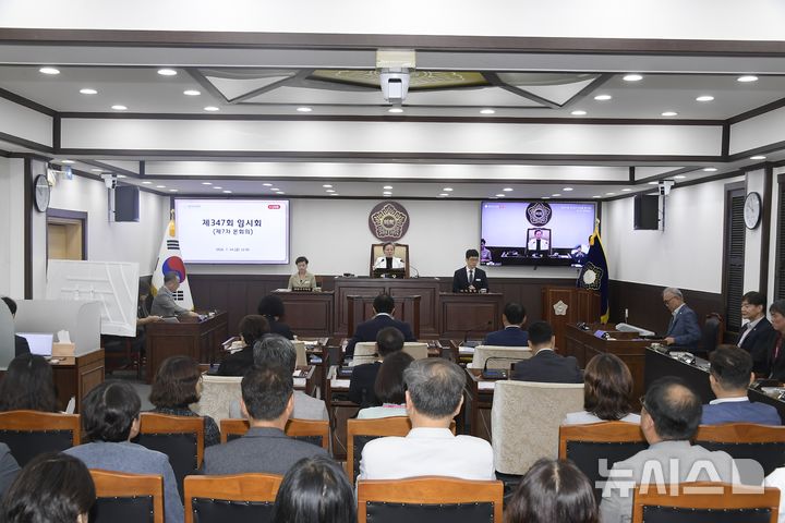 [동두천=뉴시스] 제347회 임시회 폐회. (사진=동두천시의회 제공) 2026.07.24 photo@newsis.com