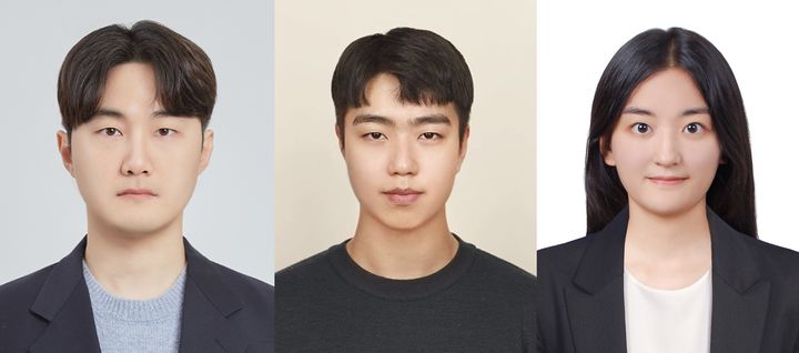 [울산=뉴시스] 박희천 교수, 김익겸 연구원(제1저자), 김민홍 연구원 (사진=UNIST 제공) photo@newsis.com *재판매 및 DB 금지