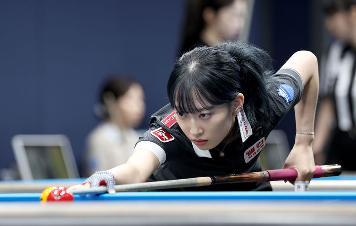[서울=뉴시스] 프로당구 2026~2027시즌 3차 투어 '친환경 건축자재 에스와이 PBA-LPBA 챔피언십' LPBA 128강에 진출한 최봄이. (사진=PBA 제공) *재판매 및 DB 금지