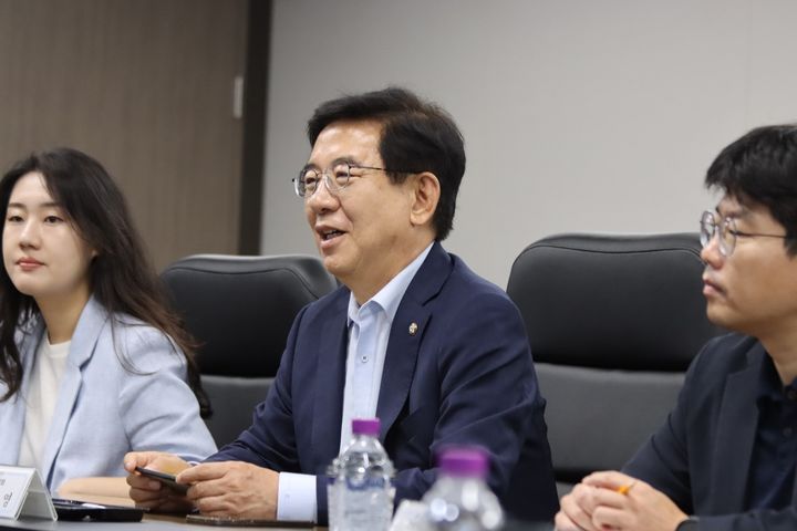 인천항만공사를 찾은 더불어민주당 정일영(인천연수을) 의원. (사진=정일영의원실 제공) 2026.07.27. photo@newsis.com *재판매 및 DB 금지