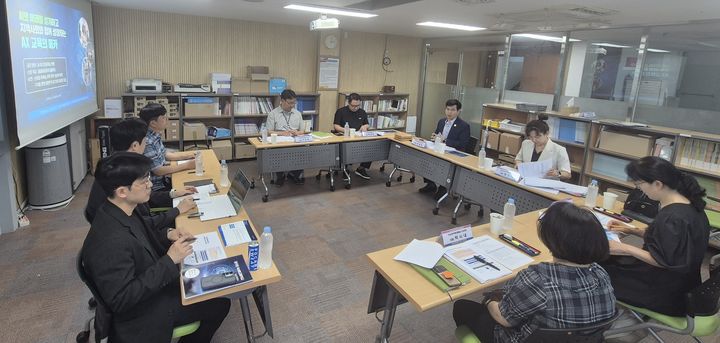 [전남광주=뉴시스] 지난 16일 열린 동일미래과학고 광주형 마이스터고 승인위원회. (사진 = 전남광주통합교육청). 2026.07.27. photo@newsis.com *재판매 및 DB 금지