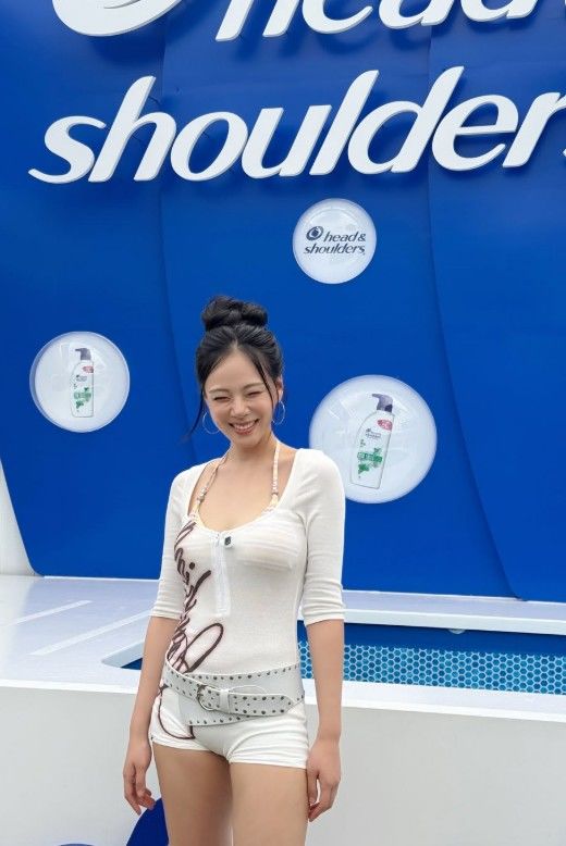 [서울=뉴시스] 비비 (사진= 비비 SNS 캡처) 2026.07.28. photo@newsis.com *재판매 및 DB 금지