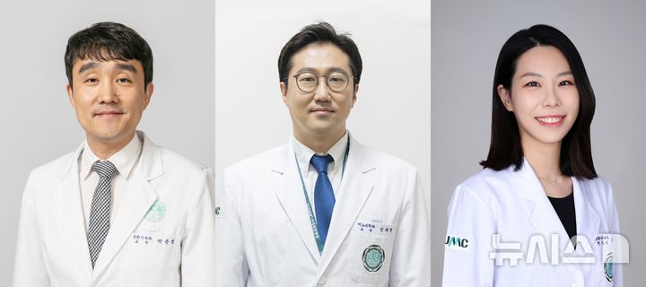 [서울=뉴시스] 왼쪽부터 박준범 이대목동병원 순환기내과, 신태영 비뇨의학과, 김예지 이대서울병원 순환기내과 교수. (사진= 이화여자대학교 의료원 제공)