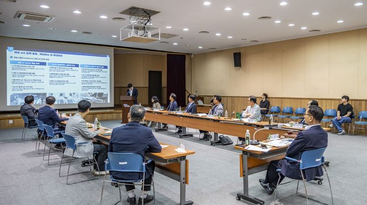 [울산=뉴시스] 울산 북구는 28일 매곡일반산업단지 내 자동차부품기술연구소 회의실에서 자동차 부품산업 육성 협의회를 개최했다. (사진=울산 북구 제공) 2026.07.28. photo@newsis.com *재판매 및 DB 금지