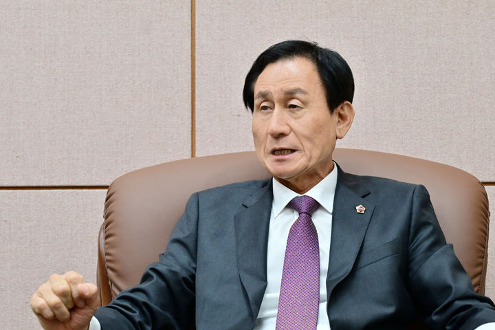 [부산=뉴시스] 강무길 부산시의회 의장이 뉴시스와 인터뷰를 하고 있다. (사진=부산시의회 제공) 2026.07.28. photo@newsis.com *재판매 및 DB 금지