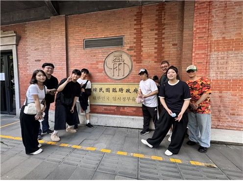 [대전=뉴시스] 대덕대학교 K-디자인과 학생들 기념촬영. (사진=대덕대 제공) 2026.07.28. photo@newsis.com *재판매 및 DB 금지