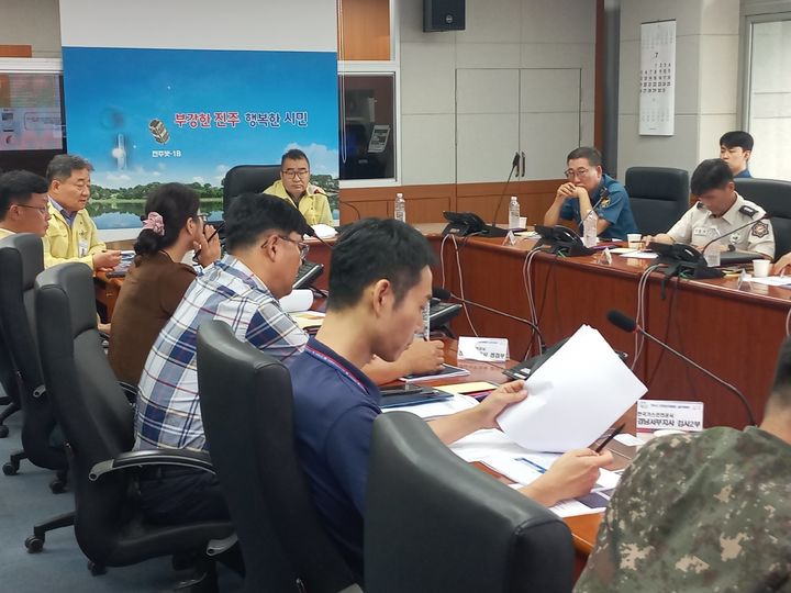 [진주=뉴시스] 경남 진주시 14개 기관으로 구성된 안전관리위원회 개최. (사진=진주시 제공) 2026.07.28. photo@newsis.com *재판매 및 DB 금지