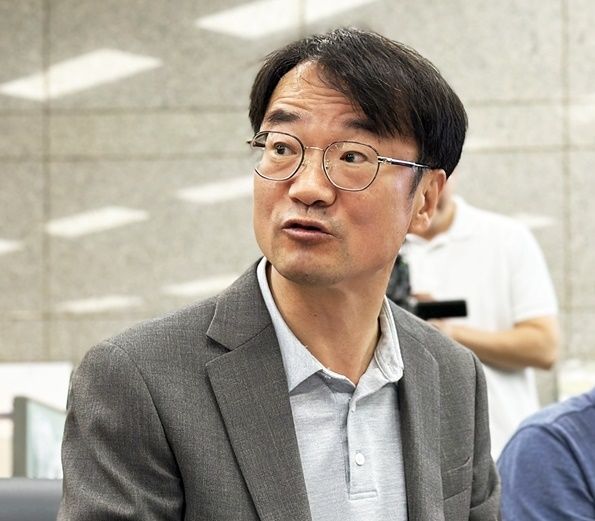 [대전=뉴시스] 정연우 지식재산처 차장이 29일 정부대전청사 기자실서 '가짜 K-브랜드 신고센터' 도입에 대해 설명하고 있다. kys0505@newsis.com *재판매 및 DB 금지