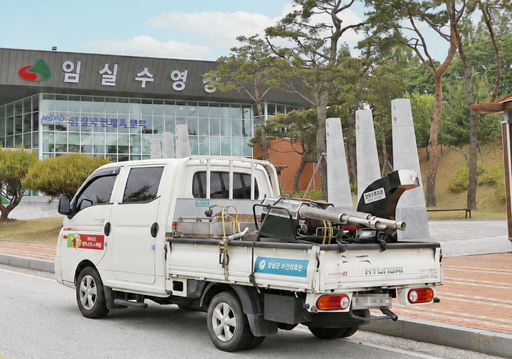 [임실=뉴시스] 방역활동 중인 임실군의 친환경 연무소독 차량. (사진=임실군 제공) 2026.07.29. photo@newsis.com&nbsp; *재판매 및 DB 금지