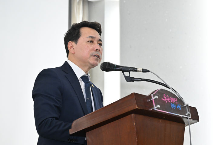 [서울=뉴시스] 임만균 서울시의회 의장이 29일 서울시청 서소문청사에서 열린 '제3차 서울시 도시철도망 구축계획 시민공청회'에서 축사를 하고 있다. (사진=서울시의회 제공) 2026.07.29. photo@newsis.com *재판매 및 DB 금지