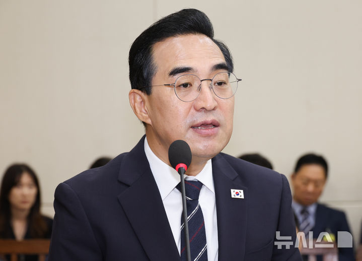 [서울=뉴시스] 최진석 기자 = 박홍근 기획예산처 장관이 29일 여의도 국회에서 재정경제기획위원회 제3차 전체회의에 출석해 인사말을 하고 있다. 2026.07.29. myjs@newsis.com
