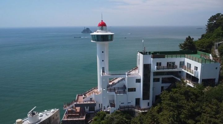 [부산=뉴시스] 영도등대 전경. (사진=부산해수청 제공) 2026.07.30. photo@newsis.com *재판매 및 DB 금지