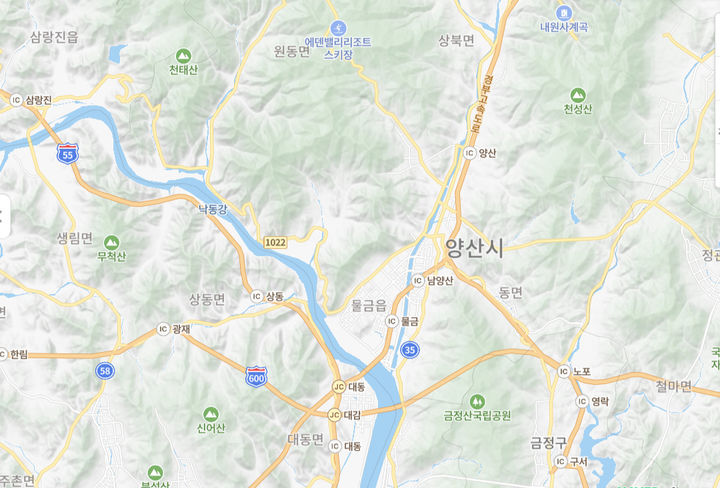 [경남=뉴시스] 김가영 인턴기자 = 경남 양산 지형도. 산맥에 둘러싸인 분지 지형을 띄고 있다. (사진=네이버 지도 캡쳐) *재판매 및 DB 금지
