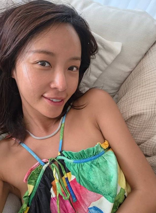 [서울=뉴시스] 배우 황정음이 횡령 사건 이후 소셜미디어 활동을 재개했다. (사진=인스타그램 캡처) 2026.07.30. photo@newsis.com *재판매 및 DB 금지