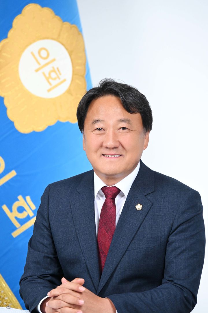 [울산=뉴시스] 울산 울주군의회는 지역 5개 기초의회를 이끌어 갈 제9대 전반기 구·군의장협의회장에 정우식 울주군의회 의장이 선출됐다고 30일 밝혔다. (사진= 울주군의회 제공) 2026.07.30. photo@newsis.com *재판매 및 DB 금지
