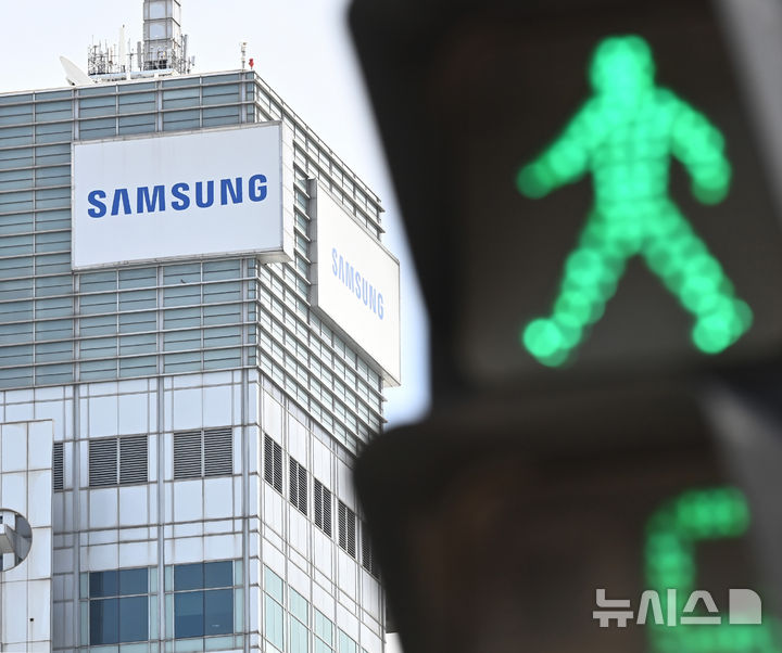[수원=뉴시스] 김종택 기자 = 사진은 삼성전자가 2분기 실적을 발표한 지난 30일 경기 수원시 영통구 삼성전자 수원본사 모습. 2026.07.30. jtk@newsis.com