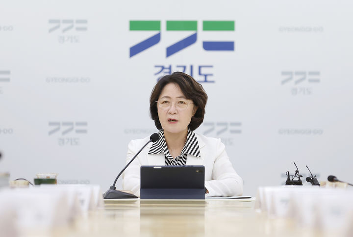 [수원=뉴시스] 추미애 경기도지사가 31일 경기도청 북부청사 상황실에서 경기동북부 발전 방안을 제시하고 있다. (사진=경기도 제공) 2026.07.31. photo@newsis.com *재판매 및 DB 금지