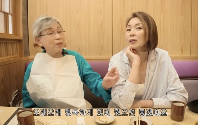 [서울=뉴시스] 일본 모델 야노 시호의 어머니가 추성훈과의 결혼을 걱정했던 이유를 밝혔다. (사진 = 유튜브 캡처) 2026.08.01. photo@newsis.com *재판매 및 DB 금지