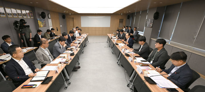 [대구=뉴시스]대구시-미래산업 기관장 간담회 모습이다(사진=대구시 제공) 2026.08.02 photo@newsis.com *재판매 및 DB 금지