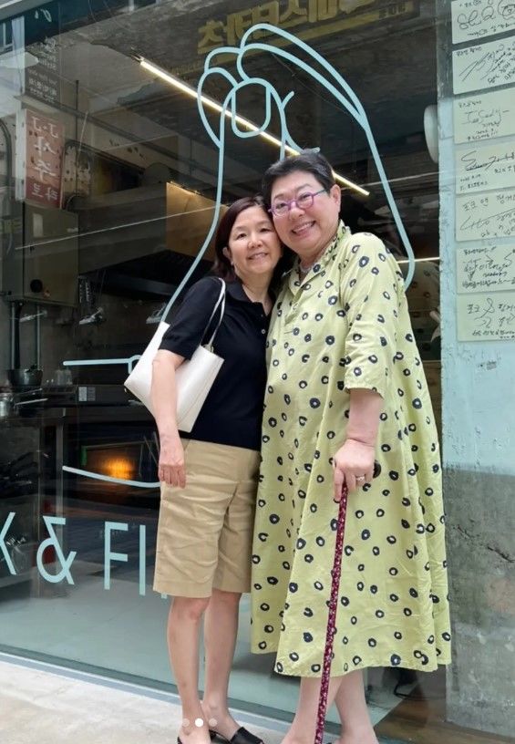 [서울=뉴시스] 가수 양희은이 생일을 앞두고 연예계 절친들과 함께한 일상을 공개했다. (사진=인스타그램) 2026.08.04. photo@newsis.com *재판매 및 DB 금지