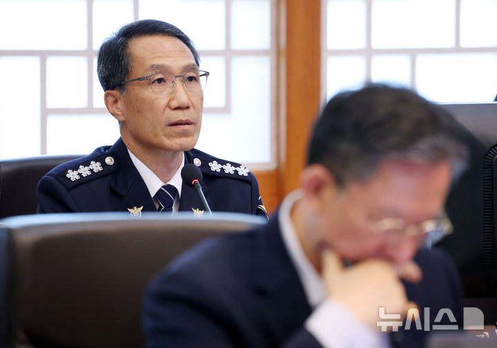 [서울=뉴시스] 조성봉 기자 = 유재성 경찰청장 직무대행이 4일 청와대에서 열린 국무회의에서 발언하고 있다. 2026.08.04. suncho21@newsis.com