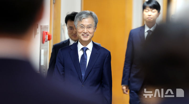 [서울=뉴시스] 박주성 기자 = 조희대 대법원장이 지난 4일 오후 서울 서초구 대법원에서 대법관후보추천위원회 위원들과의 접견에 참석하고 있다. 2026.08.04. park7691@newsis.com