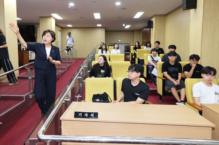 [청주소식]충북 학생 연합동아리, 청주시의회 '의회 체험' 등