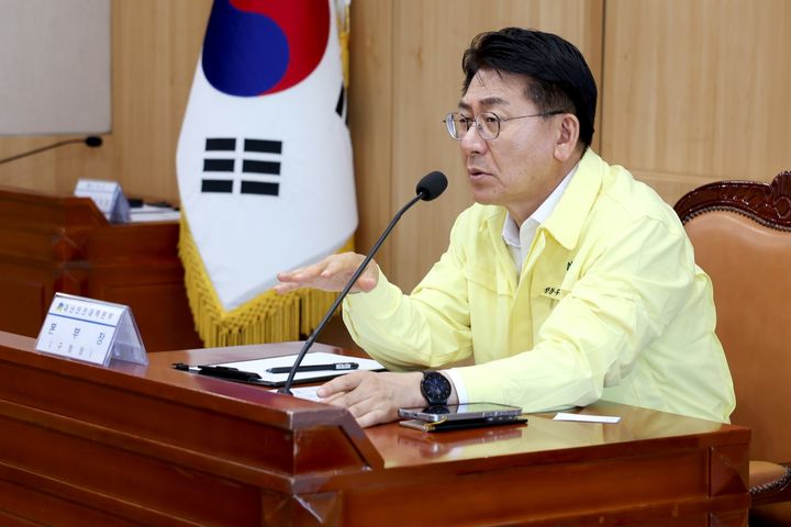 [서울=뉴시스] 폭염중대경보 긴급 대책회의. (사진=성동구 제공) 2026.08.05. photo@newsis.com *재판매 및 DB 금지