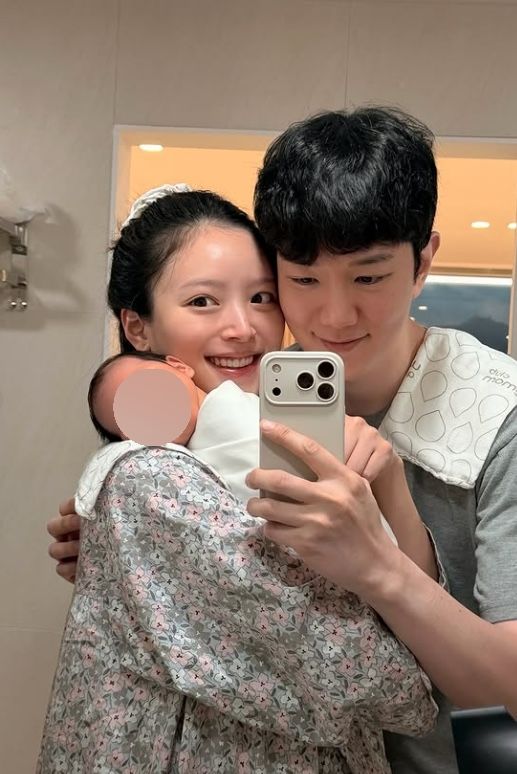 [서울=뉴시스] 김지영과 윤수영 (사진= 김지영 SNS 캡처 ) 2026.08.06. photo@newsis.com *재판매 및 DB 금지