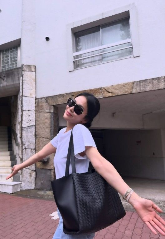 [서울=뉴시스] 송혜교 (사진= 송혜교 SNS 캡처 ) 2026.08.06. photo@newsis.com *재판매 및 DB 금지