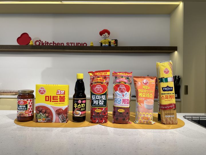 [현장]감자튀김 찍어 먹던 케챂 아니다…'오뚜기케찹' 조리용 소스 진화