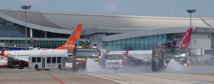 [서울=뉴시스] 폭염 중대경보가 내려진 김포공항 활주로 모습. 2026.08.06. (사진=한국공항공사 제공) photo@newsis.com *재판매 및 DB 금지
