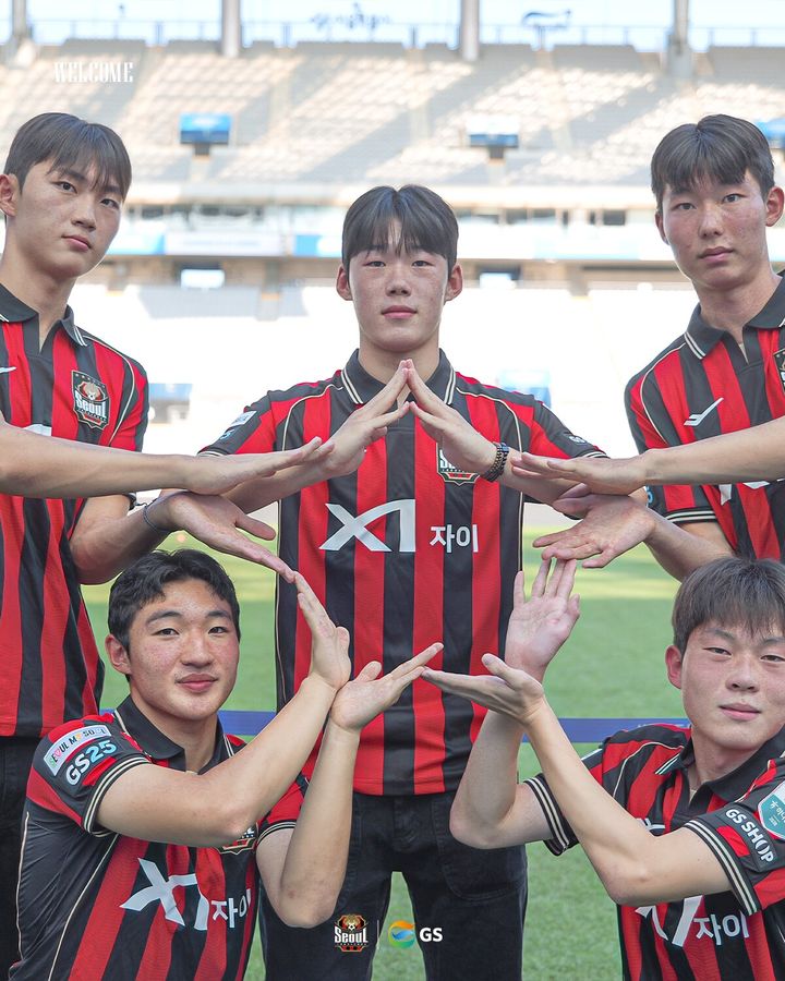 [서울=뉴시스] 프로축구 K리그1 FC서울 준프로계약 5인. (사진=FC서울 제공) 2026.08.07. photo@newsis.com *재판매 및 DB 금지