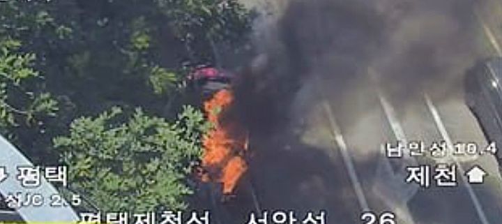 평택영월고속도로 차량 화재 현장(사진=경기도소방재난본부 제공) *재판매 및 DB 금지