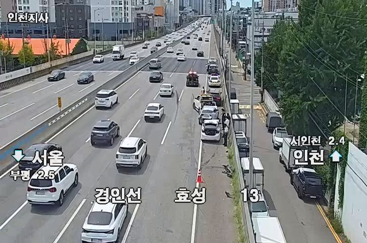 경인고속도로 사고 현장. (사진=국토교통부 도로교통정보센터 갈무리) 2026.08.09. photo@newsis.com *재판매 및 DB 금지