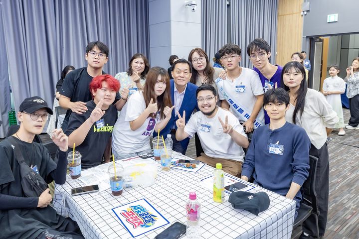 [수원=뉴시스] 홍보대사 위촉식. (사진=수원시 제공) 2026.08.10. photo@newsis.com *재판매 및 DB 금지