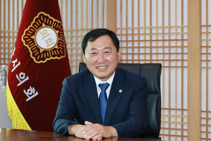 [논산=뉴시스] 이건창 충남 논산시의회 의장. (사진=뉴시스 DB). photo@newsis.com *재판매 및 DB 금지