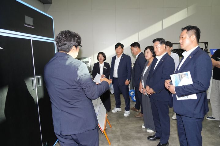  *재판매 및 DB 금지
