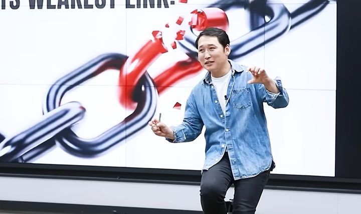 [서울=뉴시스]김광석 한양대 겸임교수.(사진=유튜브 '경제 읽어주는 남자' 캡처)2026.08.11.