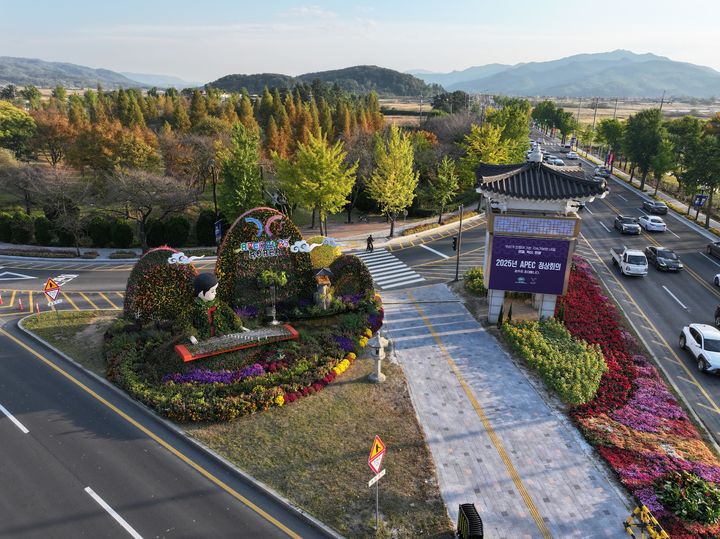 [안동=뉴시스] 경주시 글로벌 가로경관. (사진=경북도 제공) 2026.08.11. photo@newsis.com *재판매 및 DB 금지