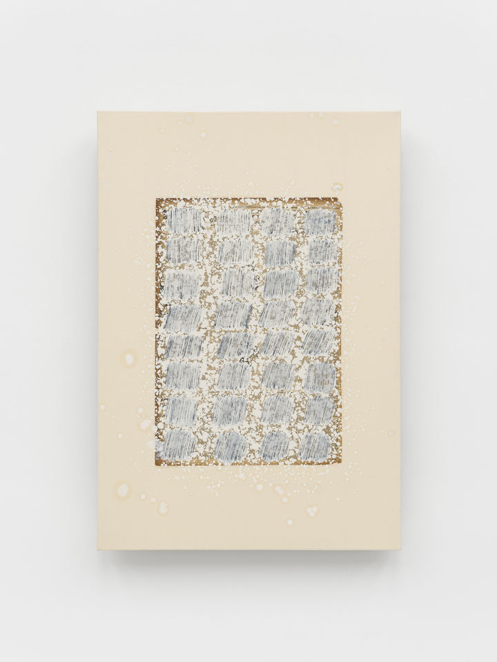 Park Seo-Bo Ecriture No.221121 2022 Pencil and oil on Le Matin newspaper on canvas 100 x 69 cm , 39 3/8 x 27 3/16 in. © PARKSEOBO FOUNDATION. Photo © White Cube (Theo Christelis). *재판매 및 DB 금지