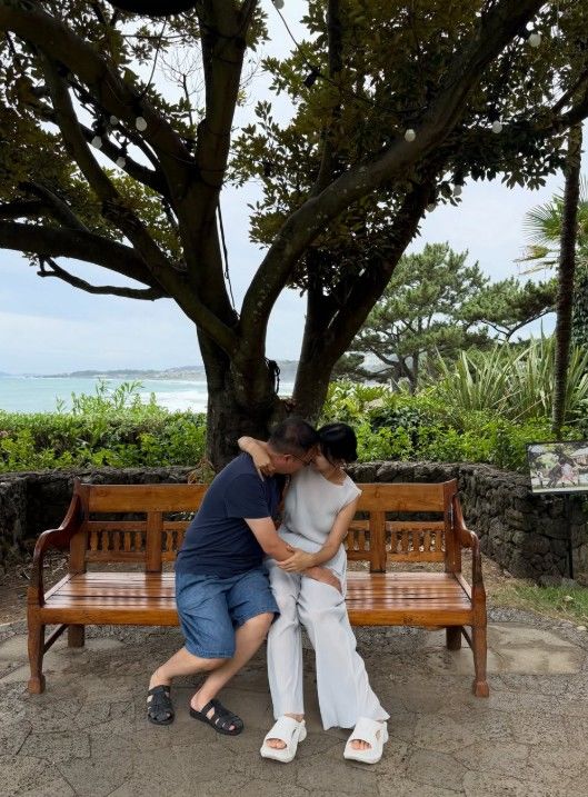 [서울=뉴시스] 이지혜와 문재완 (사진= 이지혜 SNS 캡처 ) 2026.08.12. photo@newsis.com *재판매 및 DB 금지